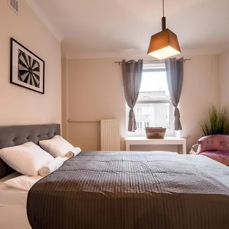 White 4rooms - Center Apartment