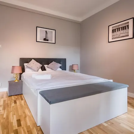 Apartment White 4rooms - Center