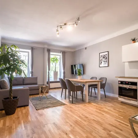 White 4rooms - Center