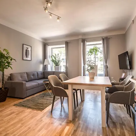 White 4rooms - Center *