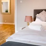 White 4rooms - Center Apartment