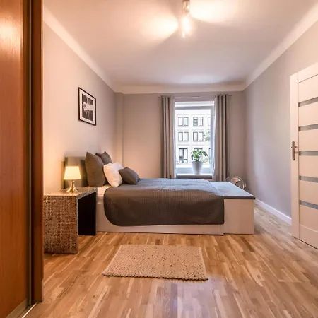 White 4rooms - Center Apartamento *